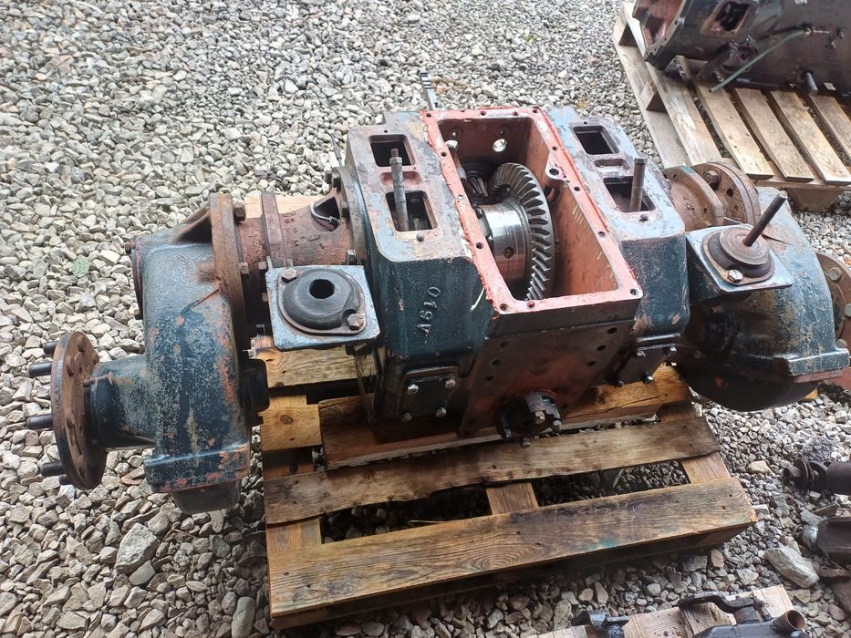 Tylny most zetor ursus c360 zwolnicami