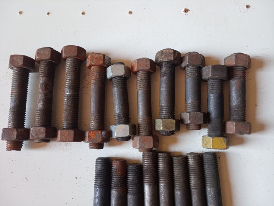 Шпилька стальная М20х90, М20х120