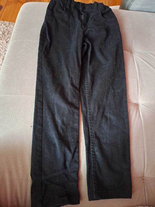 Chłopięce spodnie jeansy