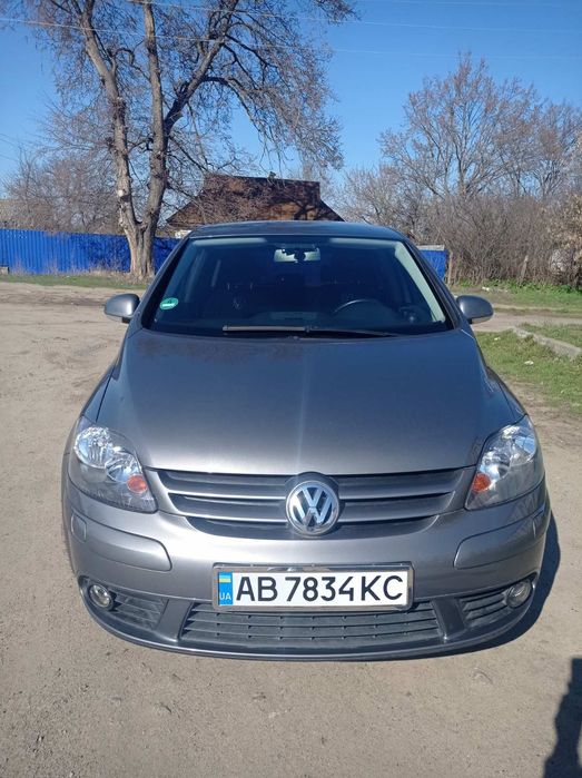 Volkswagen Golf +