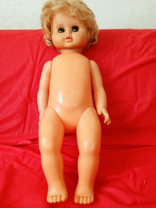 Куклы разные.Состочние разное