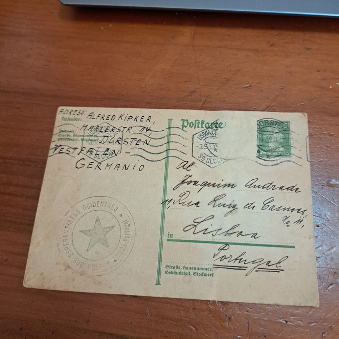 Postal antigo (Postkarte) circulado com carim bo de 1930 escrito em esperanto.