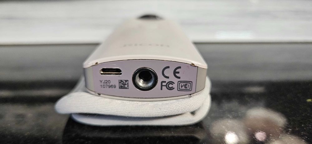Ricoh Theta SC2 kamera sferyczna 360° + statyw.