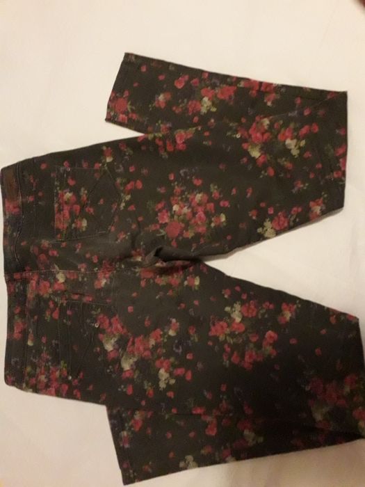 Roupa Bershka e MO