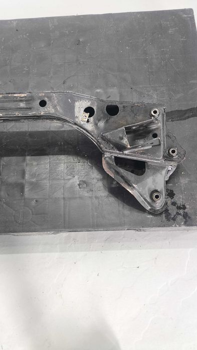 Charriot/Eixo Frontal BMW Serie 5 (E34)