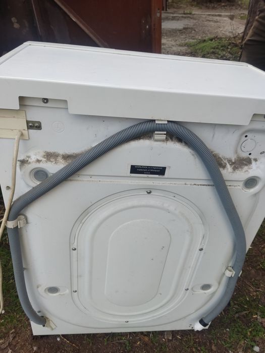 Пральна машинка whirlpool