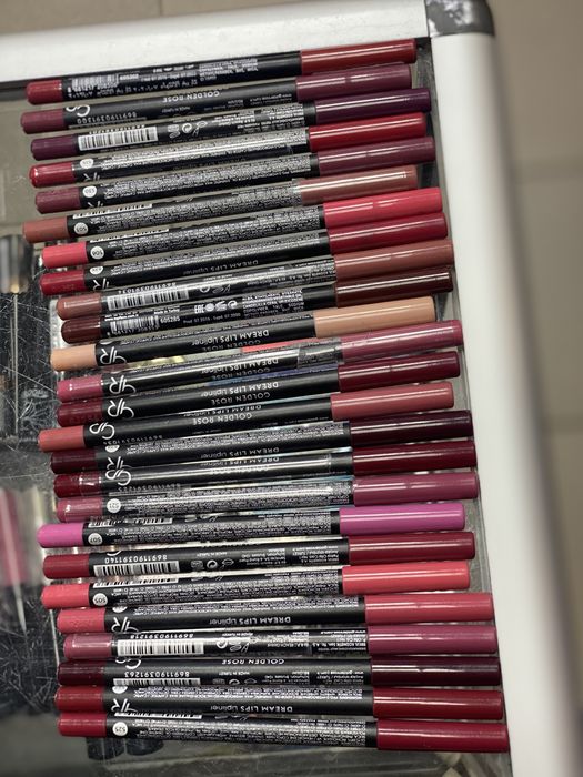 Карандаши для губ.