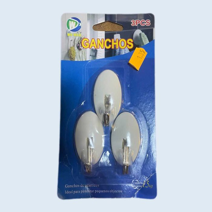 3 Ganchos plásticos brancos