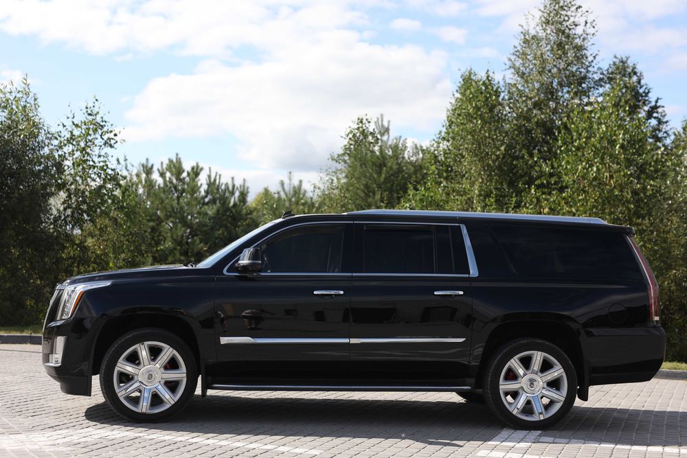 Cadillac Escalade ESV Luxury AWD 2015