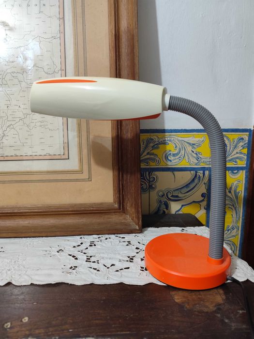 Typical 1970s Lamp428622901863393281