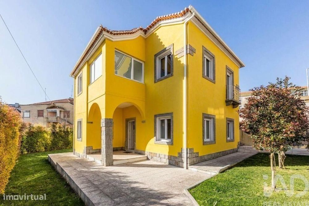 Casa / Villa T5 em Agualva e Mira-Sintra