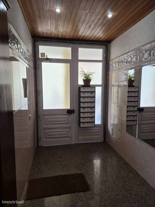 Arrendamento De Um T3 No Centro De Montijo