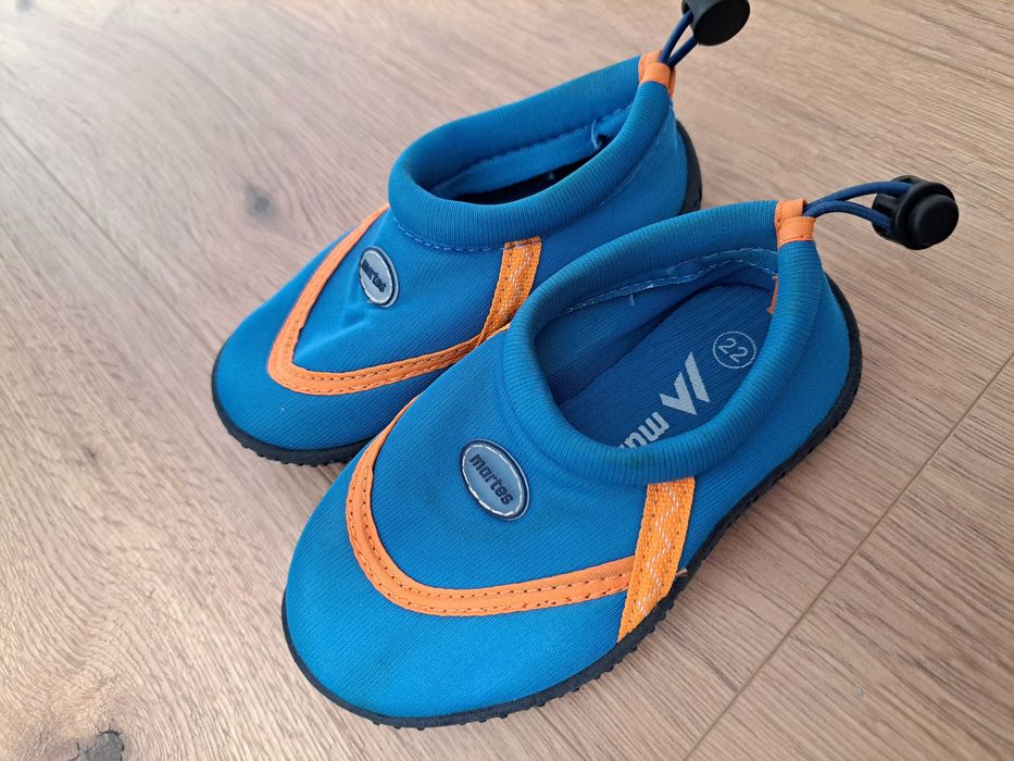 Buty chłopięce do wody, rozmiar 22, Martes