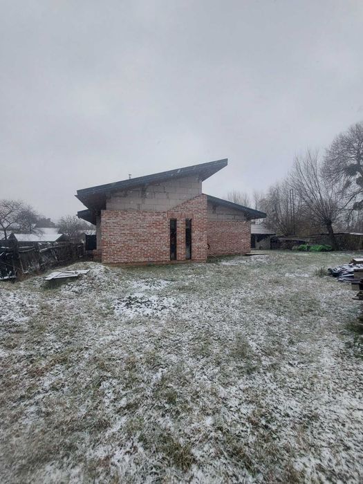 Продаж будинку в Брюховичах