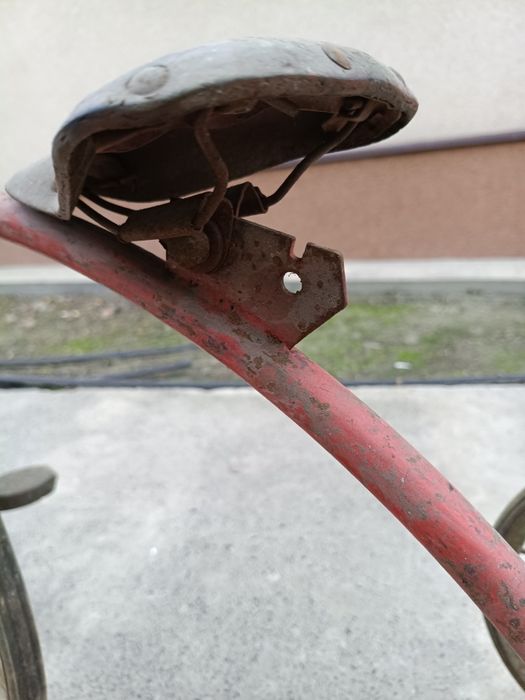 Детский велосипед 50 х годов выпуска.