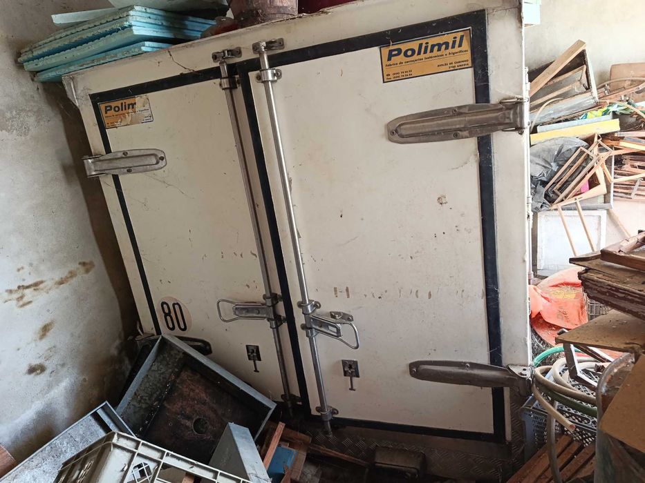 Contentor Térmico POLIMIL – Porta Lateral + 2 Portas Traseiras | Frio não garantido