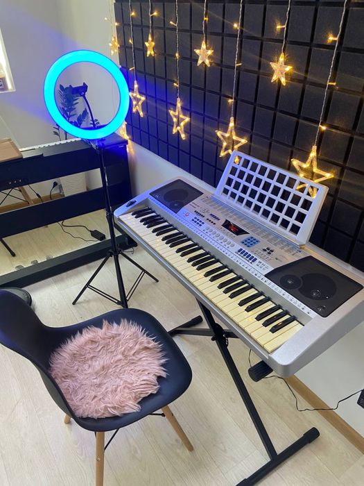 Синтезатор (клавіши) электронное пианино