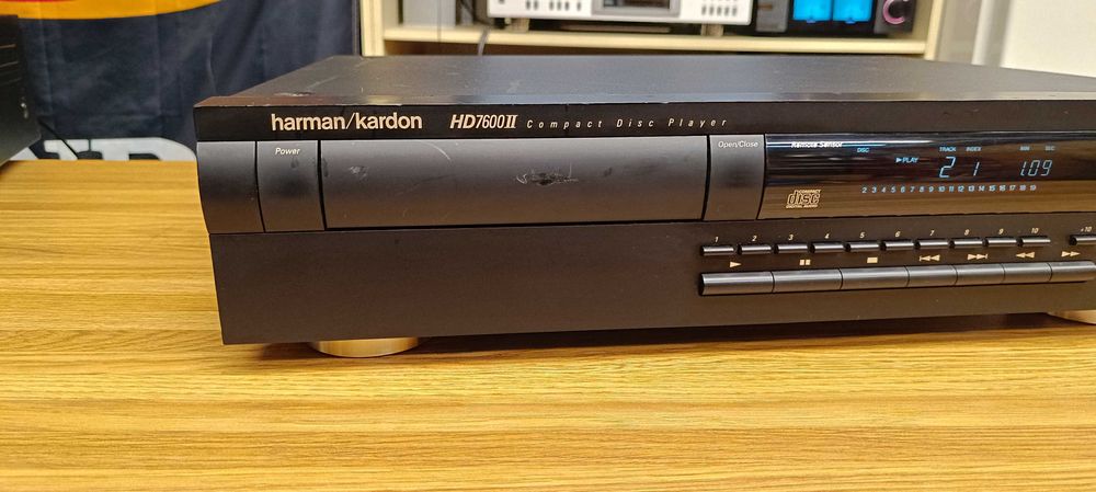 CD програвач Harman Kardon HD7600 II  (Звук ! )
