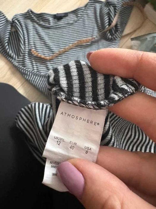 Sukienka midi z rozporkiem Atmosphere