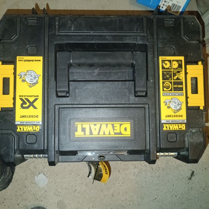 DeWalt pilarka tarczowa 18v Aku pod prowadnicę NOWA + walizka Makpac DCS752NT t-stak