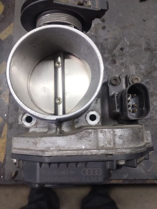 Дроссельная заслонка audi vw 1.8t