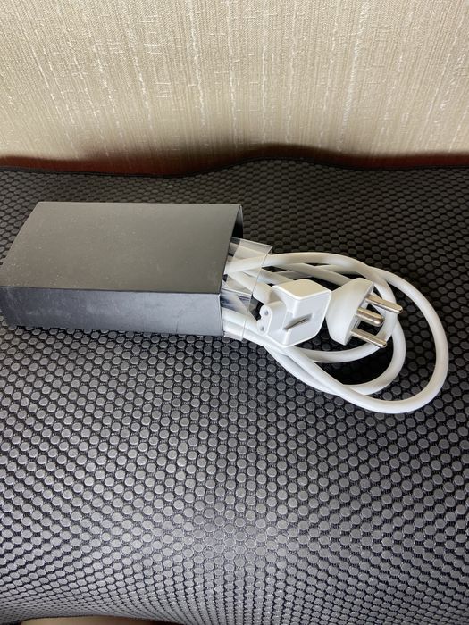 Оригінальний мережевий кабель Apple  (подовжувач живлення, 1.8 м)