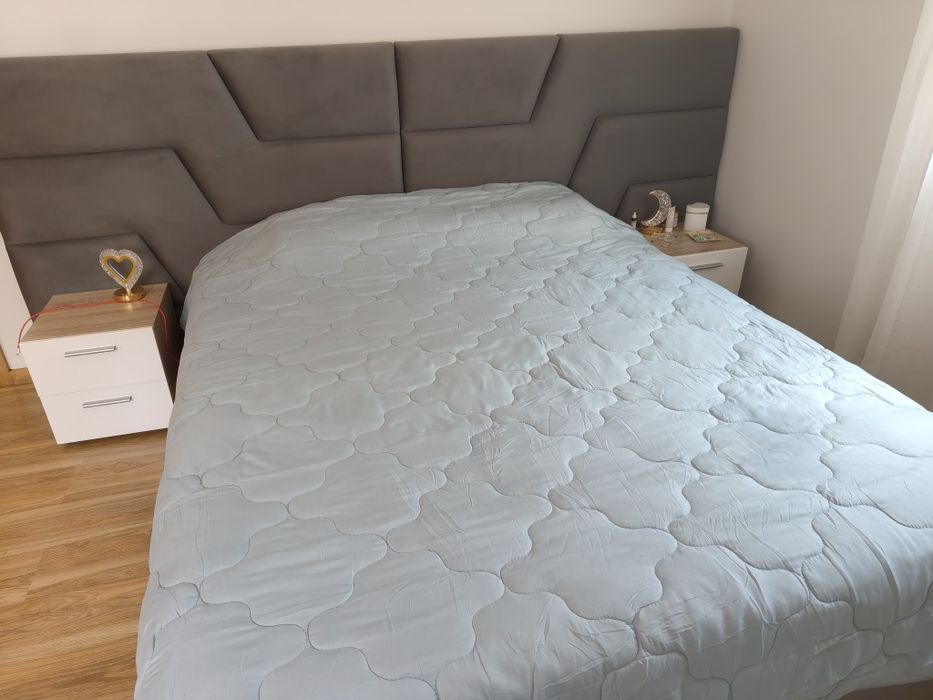 Cama em tecido de casal