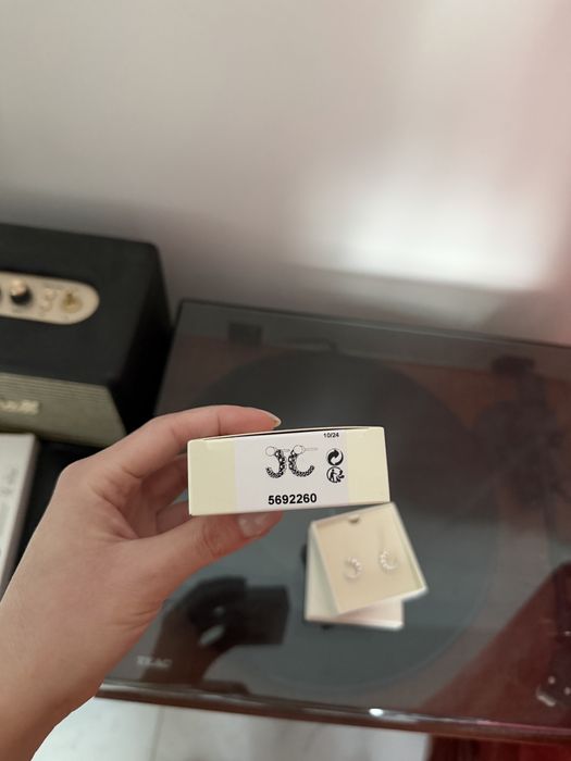 сережки swarovski нові