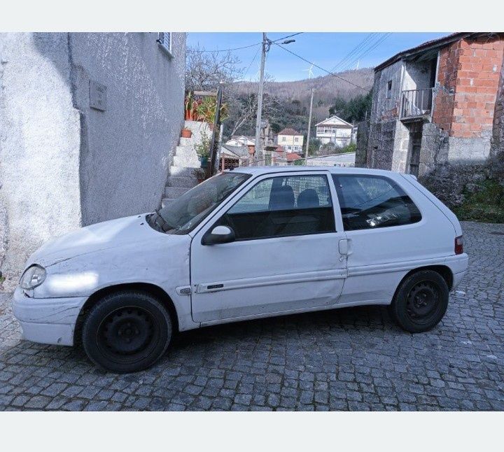 Citroën Saxo 1.5D de 2002.