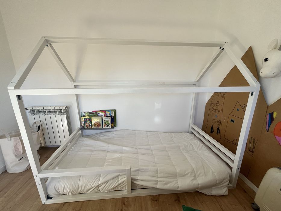 Cama montessori com colchão