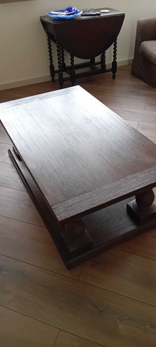 Mesa de sala de estar