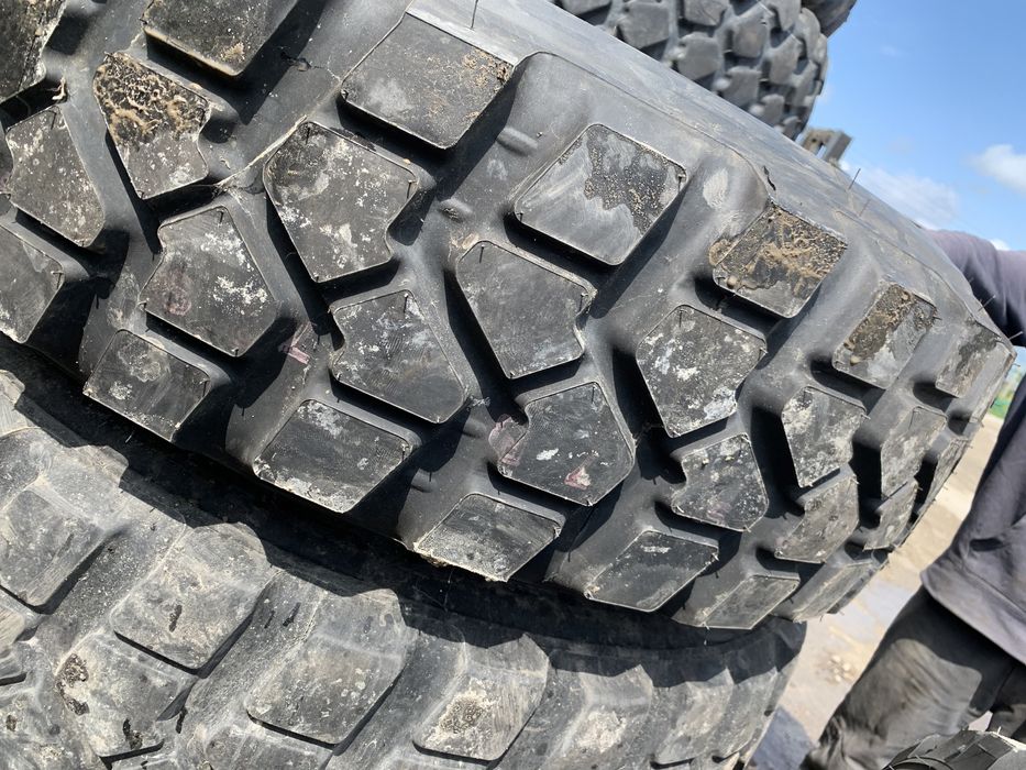 Шини pirelli 365/80r20 для (Зіл 131)