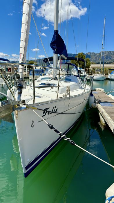 Jacht żaglowy Beneteau Oceanis 343 Hiszpania