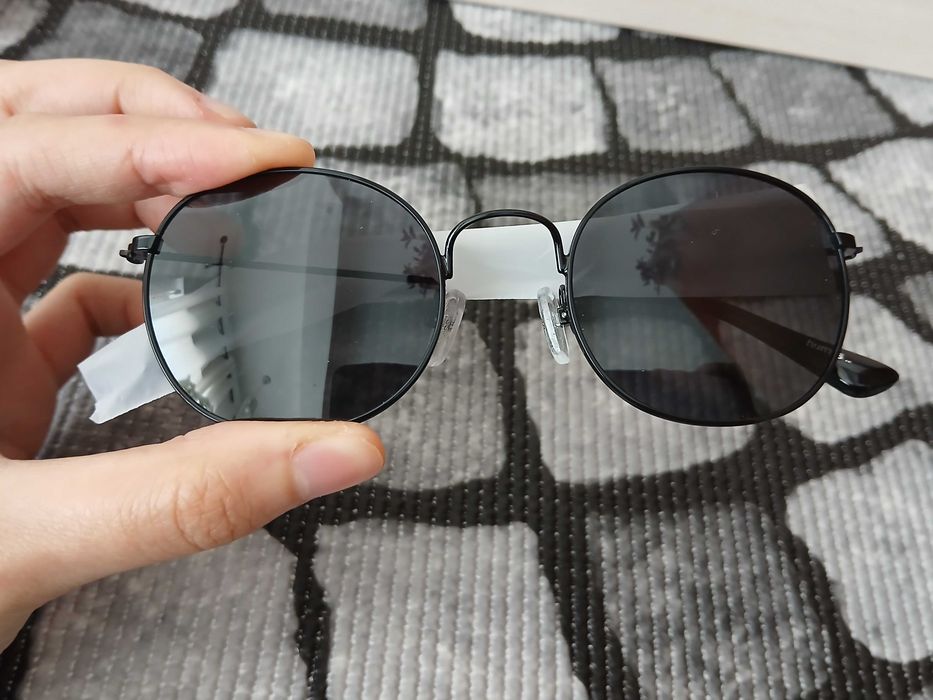 oculos de sol pretos humps optics armação metálica