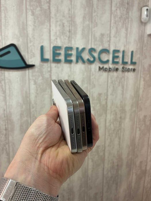 IPHONE 16 PRO MAX - 256GB - 24 meses de garantia