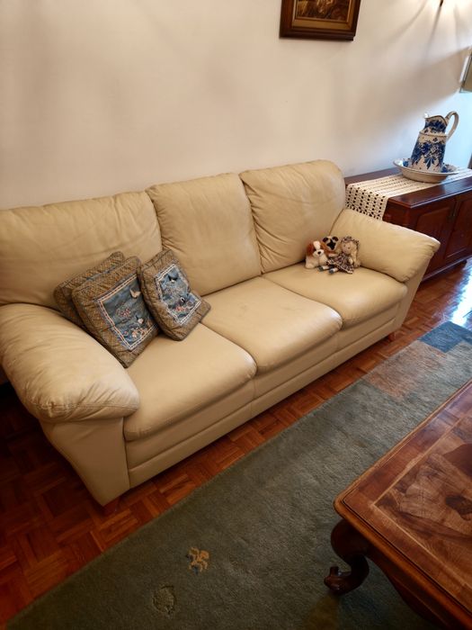 Sofás em cabedal como novos