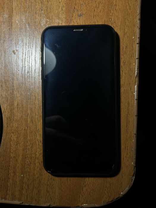 Продам айфон XR