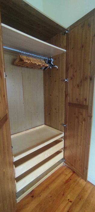 Roupeiro IKEA PAX 2 Portas cor carvalho