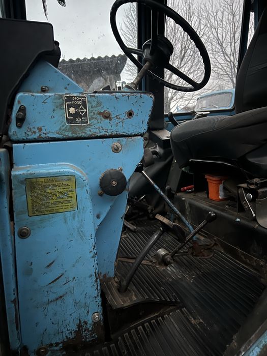 Продам трактор мтз 82