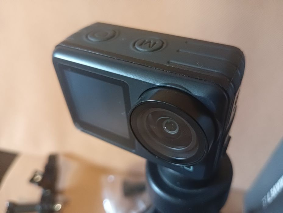 Продам Akaso Brave 7 le + ssd 128GB