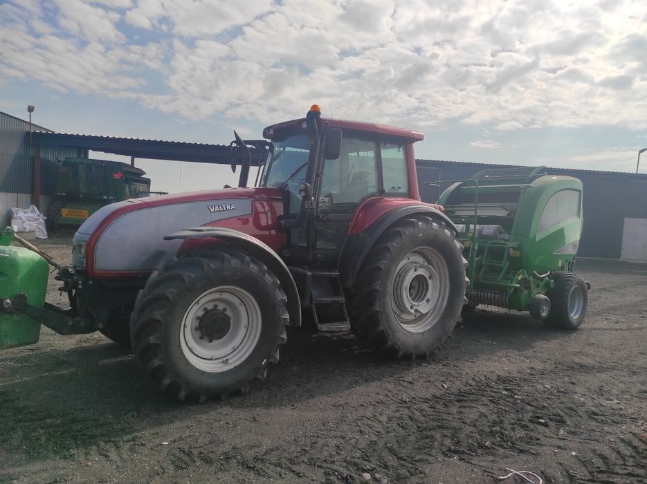 Sprzedam Valtra t 180