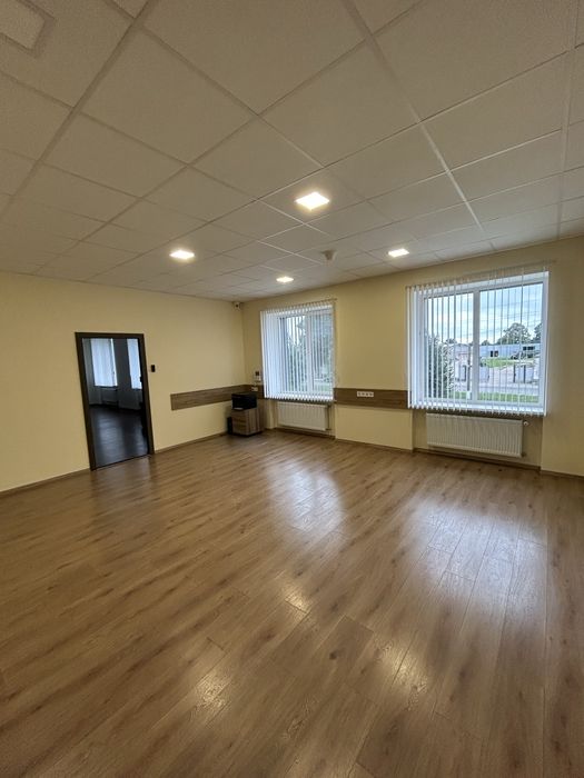 Продаж адміністративного примішення 650 кв.м.свіжий ремонт