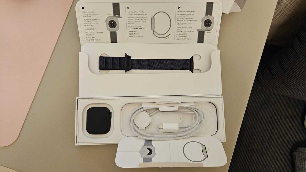 Apple Watch Series 10 GPS 42mm Jet Black Aluminium | Gwarancja