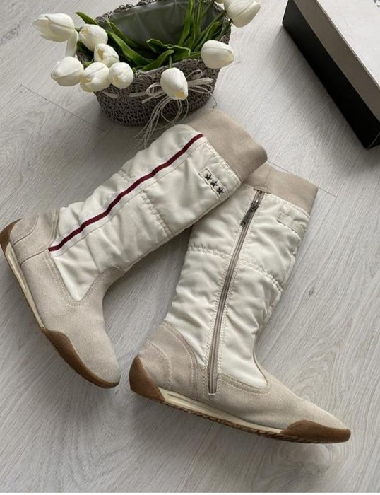 Дуже якісні спортивні  сапоги фірми S.Oliver з натуральної замш