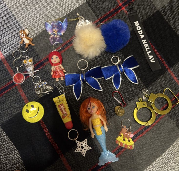 Брелки різні по 80 грн