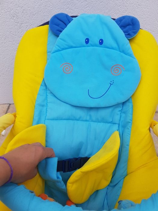 Espreguiçadeira musical para bebé