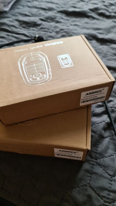 Mikrofonogłośnik mikrofon bezprzewodowy ABBREE AR-639 BEZPRZEWODOWE