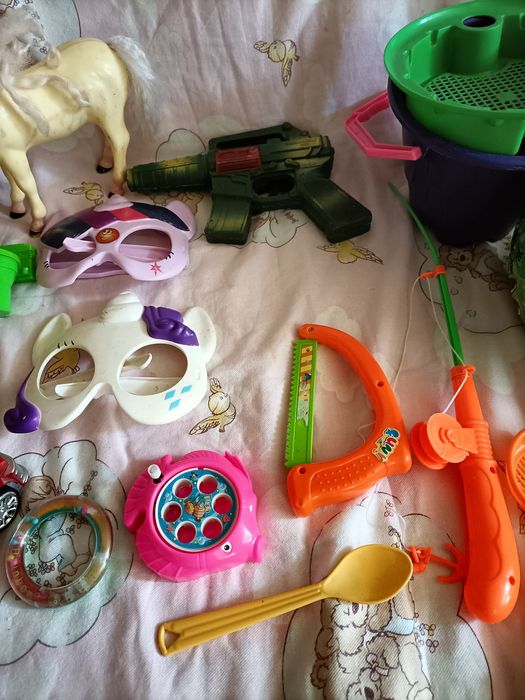Продам игрушку  для малышей.