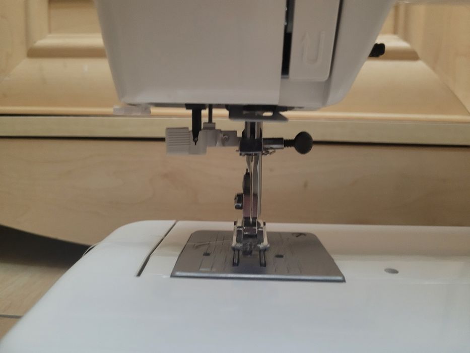 Швейна машинка Janome