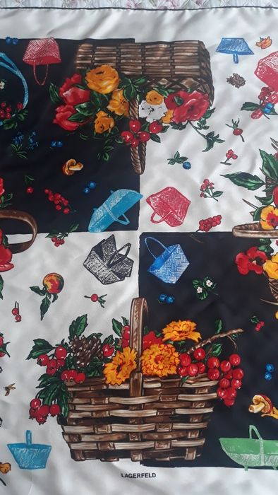 Chusta-apaszka Lagerfeld